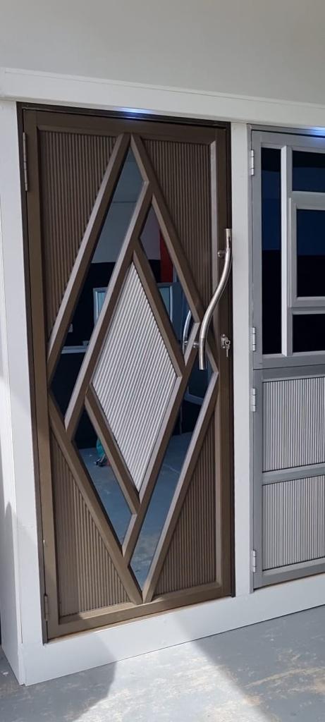 ALUMINIUM FULL DOOR