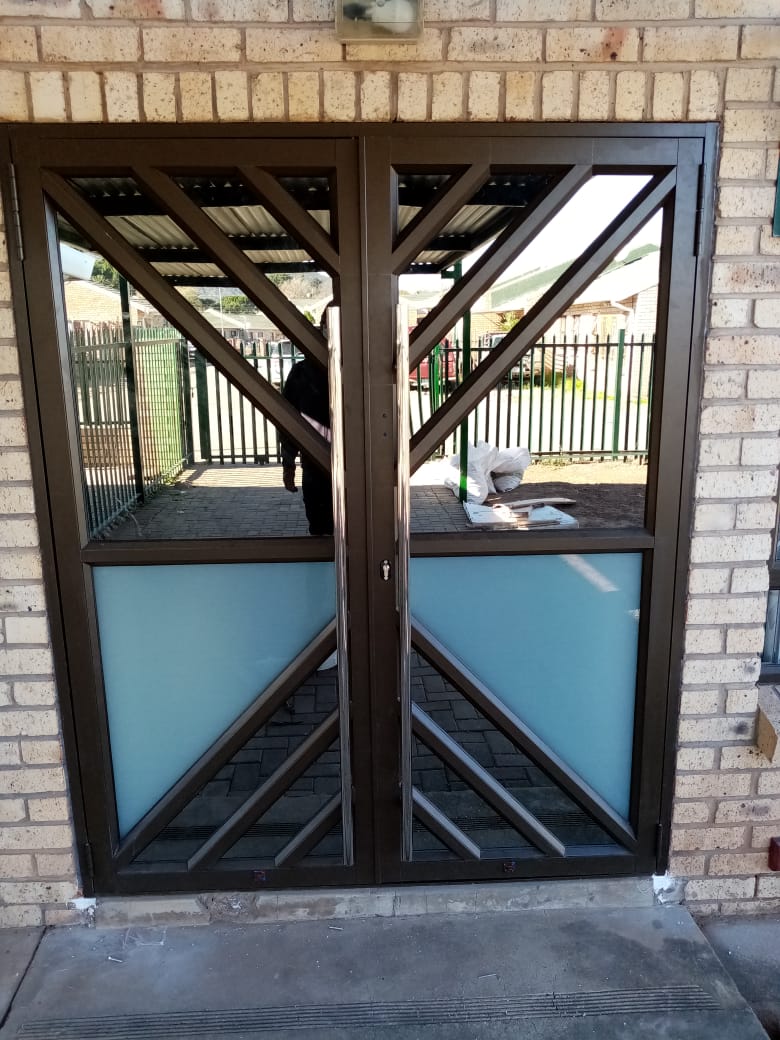 ALUMINIUM DOUBLE DOOR