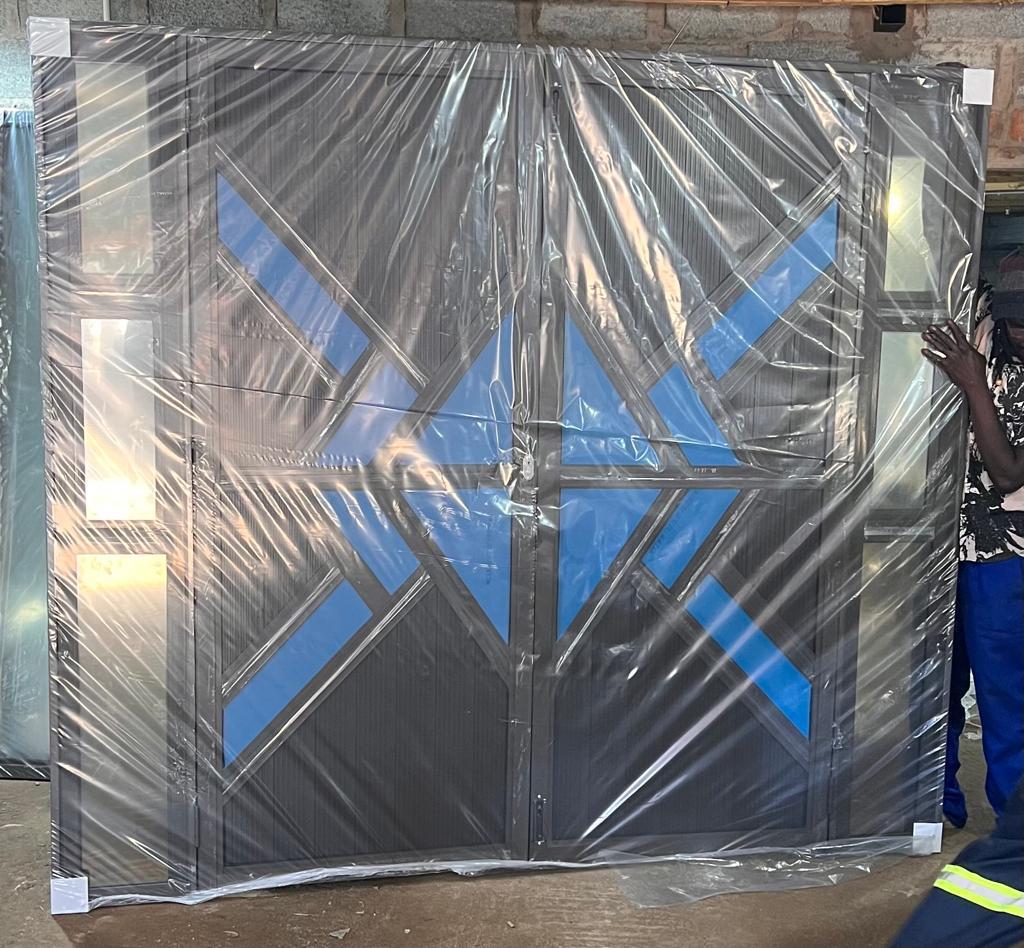 ALUMINIUM DOUBLE DOOR