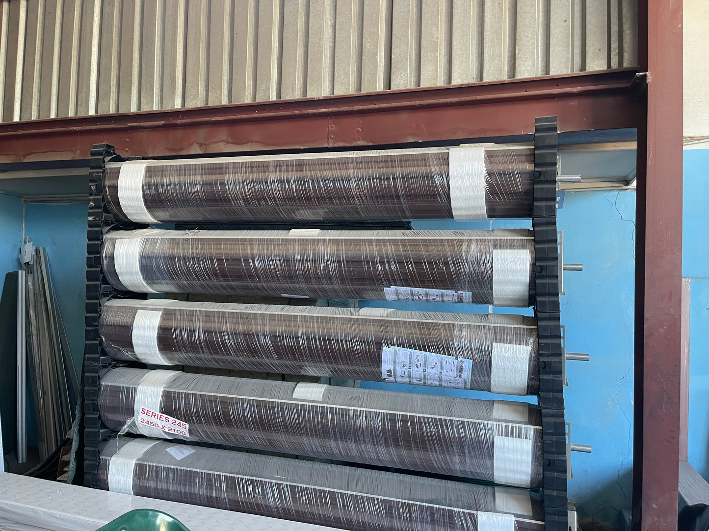 GARRAGE ROLLER DOOR BROWN